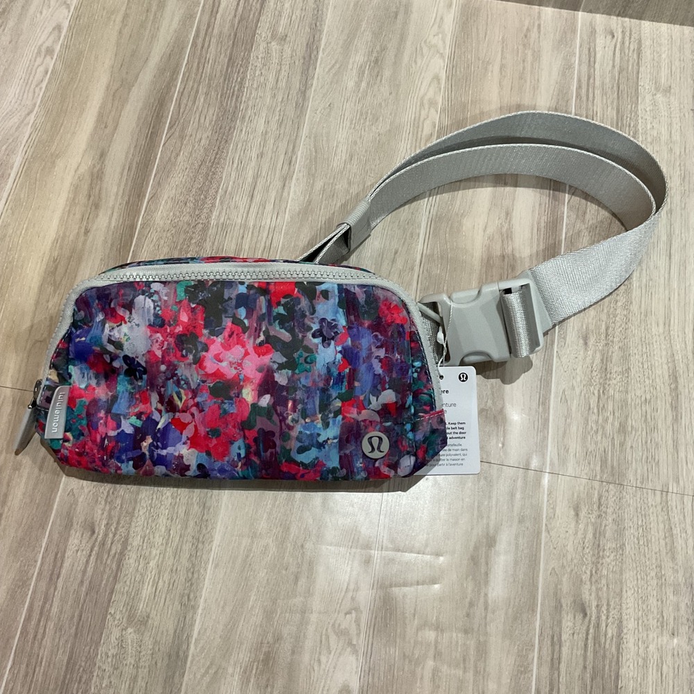 Lululemon Everywhere Belt Bag 1L Floral Multi Color Abstract Waist Pack NWT